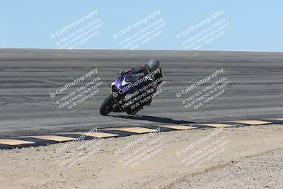 media/Oct-13-2025-Moto Forza (Mon) [[a66d839500]]/4-C Group/Session 2 (Bowl)/